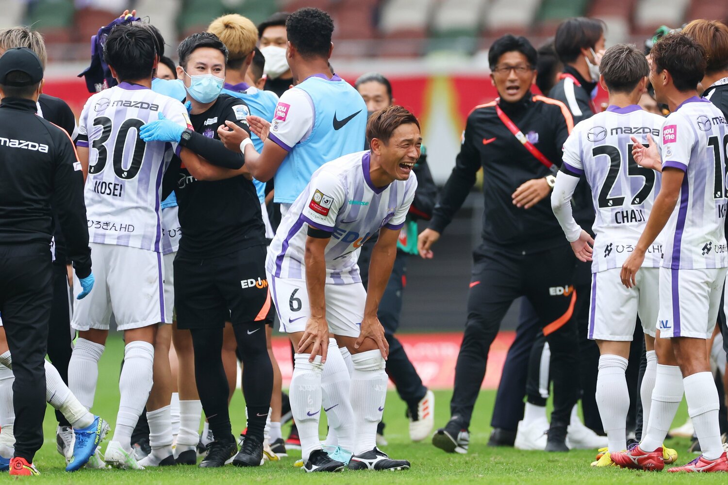 クラブ史上初のカップ戦タイトルを獲得した昨年のルヴァンカップ。青山はピッチで感情を爆発させた　©︎Naoki Morita/AFLO SPORT