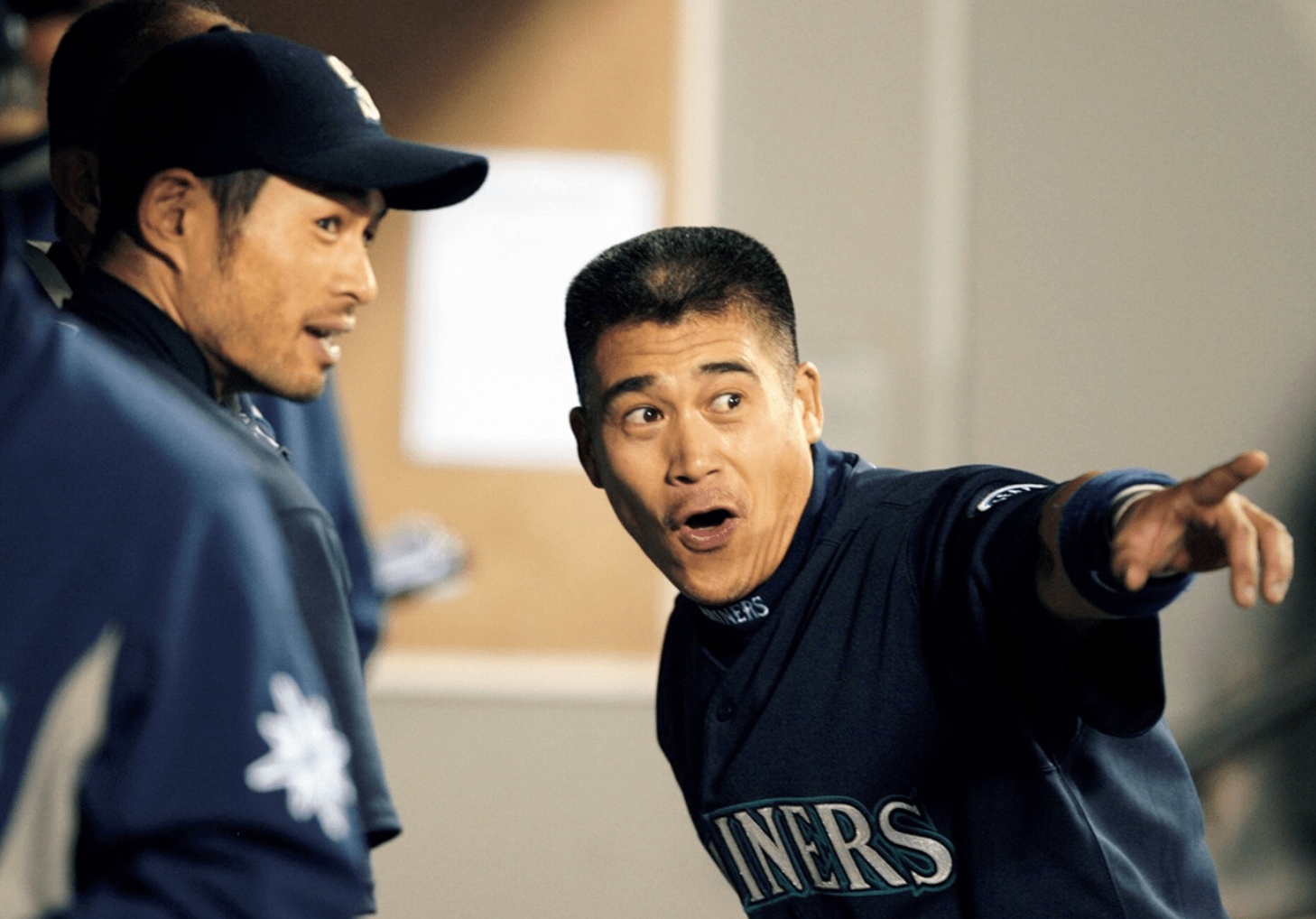 2006年から09年まで4シーズンにわたりマリナーズでチームメイトとしてプレーしたイチローと城島　©KYODO