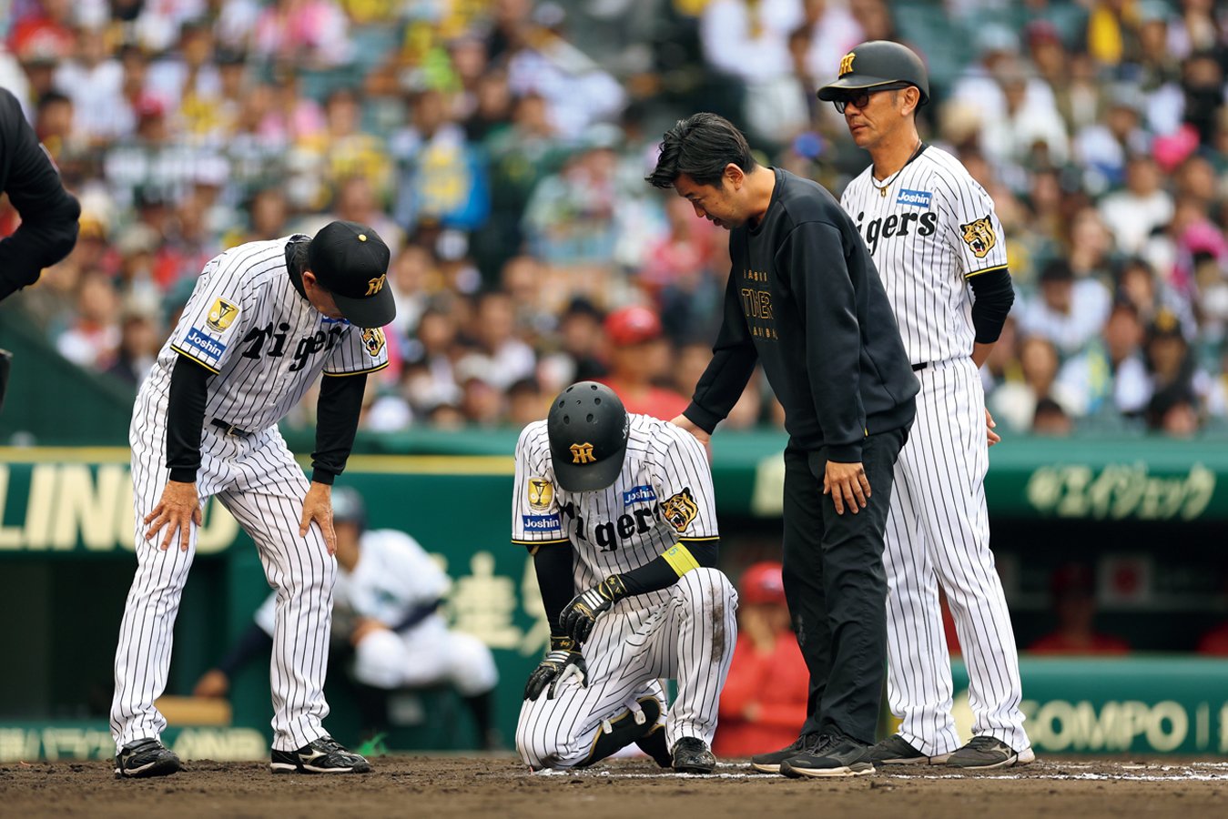 4月に死球を受け、左手首を骨折　JIJI PRESS