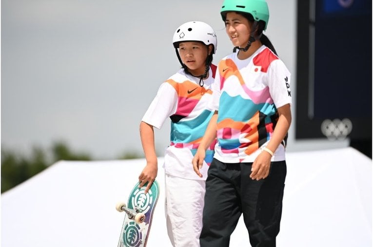 西矢椛＆中山楓奈 ／ photograph by Naoya Sanuki/JMPA