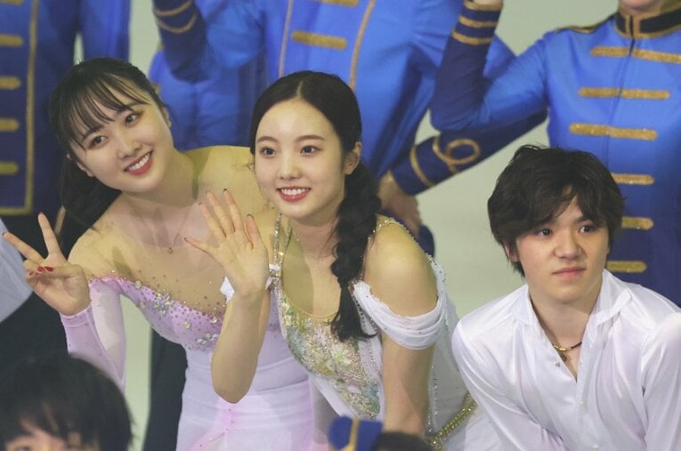 2022年7月プリンスワールド東京公演にて（右から）宇野昌磨、本田真凜、本田望結　©︎AFLO