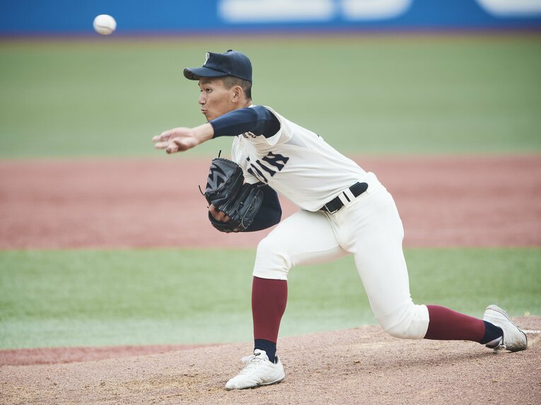 前田の投球フォーム（一塁側から） ©Yuki Suenaga