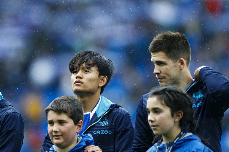 久保建英PK獲得＋シルバに絶妙アシストもドローに落胆　だが翌朝「クボ表紙の新聞」を持った地元のおじさんが…カメラマンは見た(6)