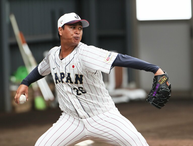 侍ジャパン宮崎合宿。ブルペンでキレのある投球を見せる宇田川　©︎Sankei Shimbun