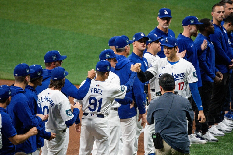 【開幕2戦目／21日】　試合前の様子　©Nanae Suzuki