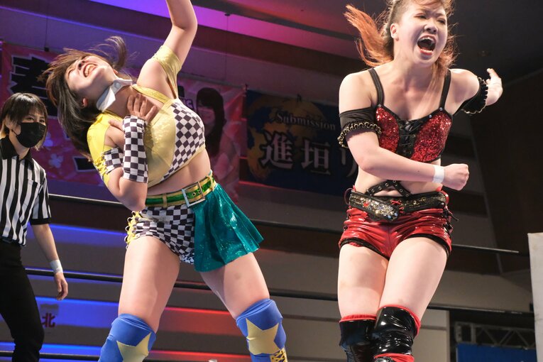 鈴季すず（右）と星いぶき