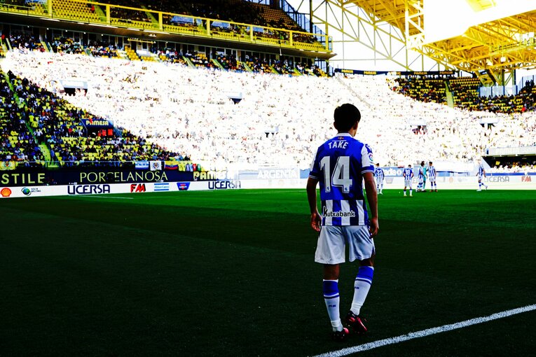 「久保建英とシルバが絡めば何かが起こる」でも2人の代わりは…不調ソシエダで奮闘“タケのクロスバー直撃弾、古巣選手との旧交”を撮った(12)