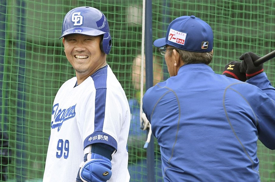 「サク越え」を数える意味はあるか。元記者が伝えるキャンプ報道の裏側。<Number Web> photograph by Kyodo News