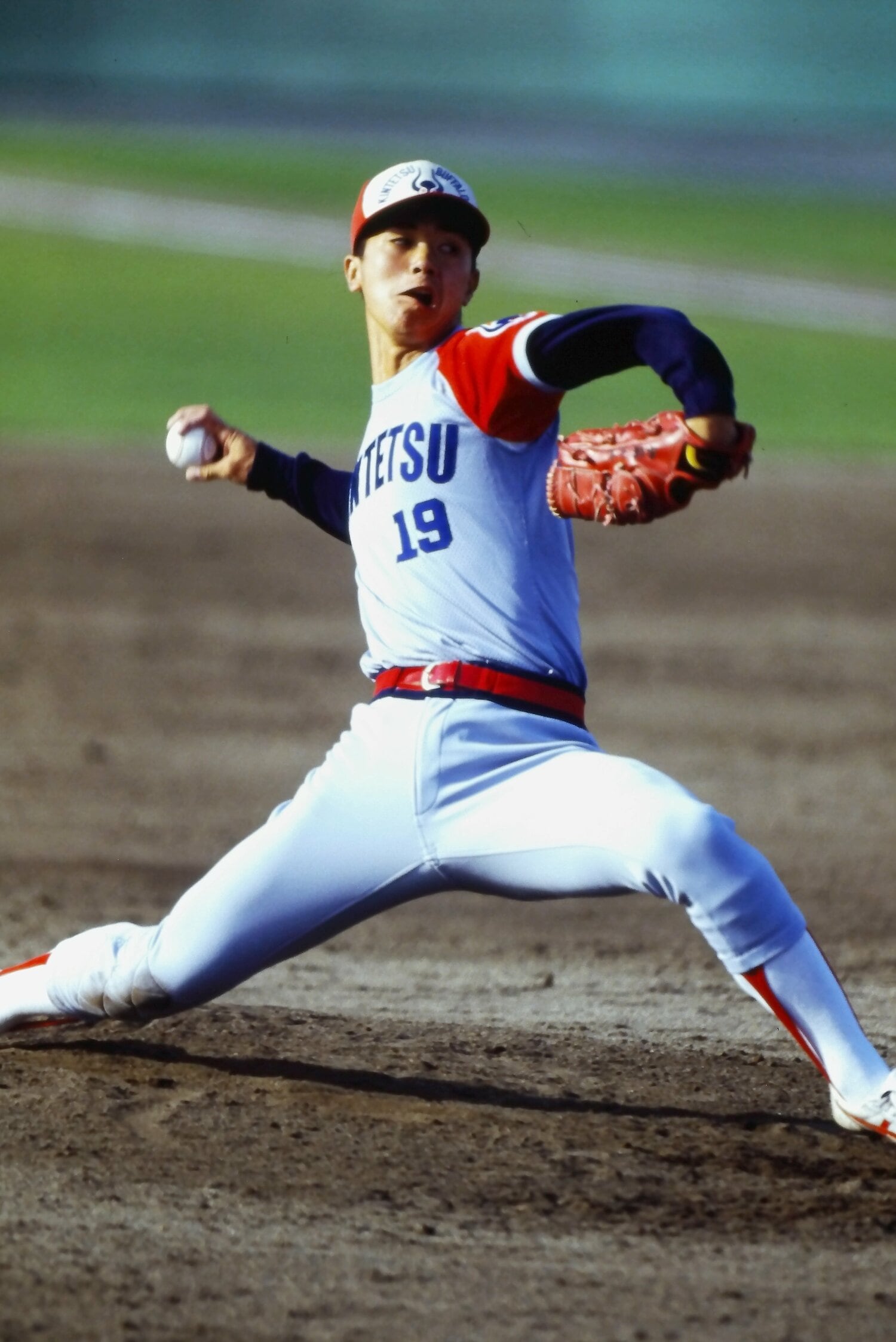 92、93年とセーブ王を獲得していた赤堀元之。94年も最終的に24セーブでセーブ王となるが　©Koji Asakura