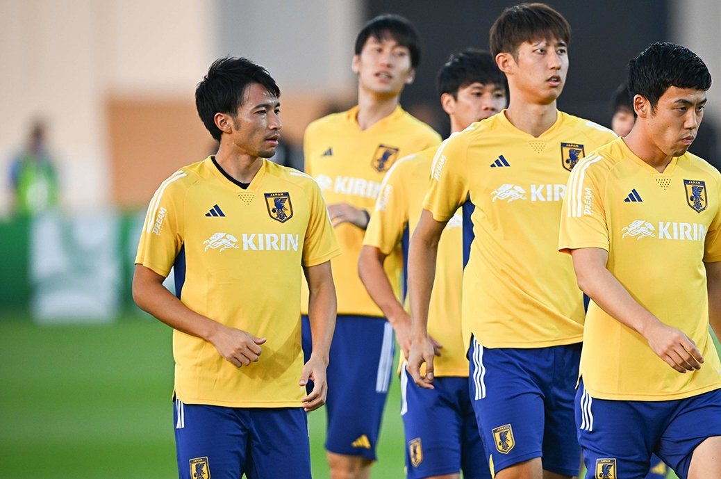 トレーニング中の柴崎　©Takuya Kaneko/JMPA