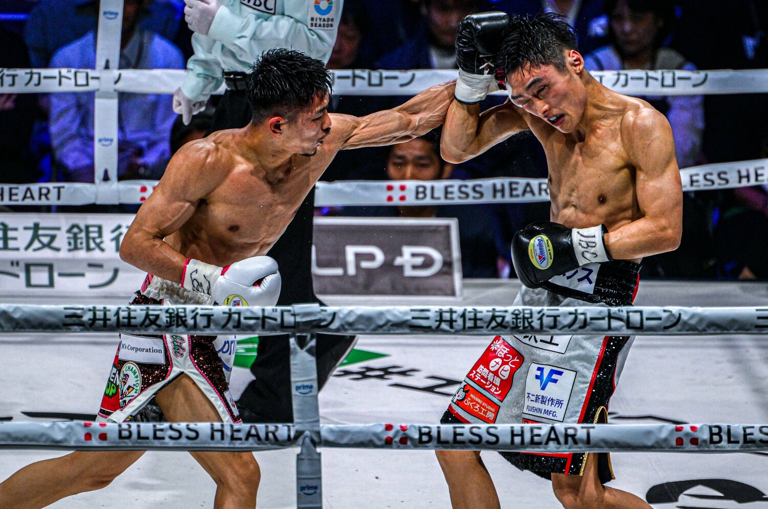 「5R終了後にニヤリ」日本人王者対決で中谷潤人が“勝利を確信した瞬間”…元世界王者・飯田覚士の見解「今回の戦い方は井上尚弥に通用するのか?」<Number Web> photograph by Takuya Sugiyama