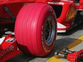 欧州Ｆ１戦線に冷夏が襲う。