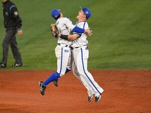 「3対1の戦いが始まる」DeNAは盤石のソフトバンクに再び”下剋上”を起こせるか…鍵を握る捕手3人体制「古市尊、松尾汐恩、戸柱恭孝」《日本シリーズ展望》