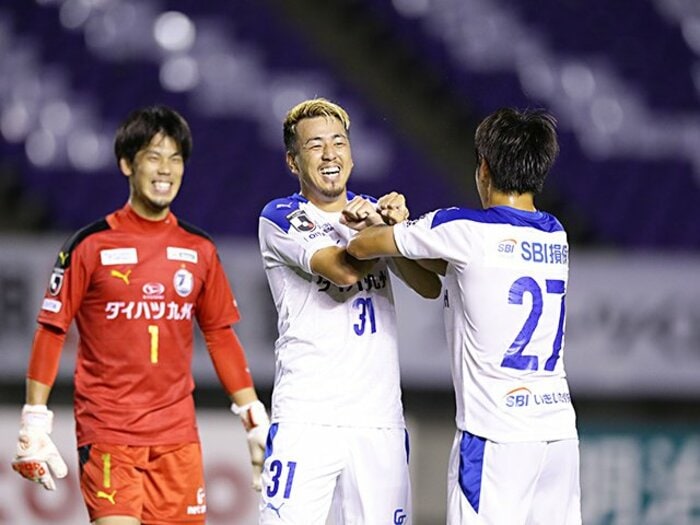 J3から引き抜かれた大分・高澤優也。確固たる形に藤本憲明と同じ匂い。＜Number Web＞ photograph by J.LEAGUE