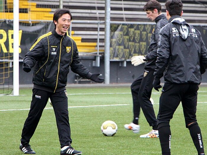 藤田俊哉、オランダで監督を目指す。日本との大きな差はキックの質とGK？＜Number Web＞ photograph by Kyodo News