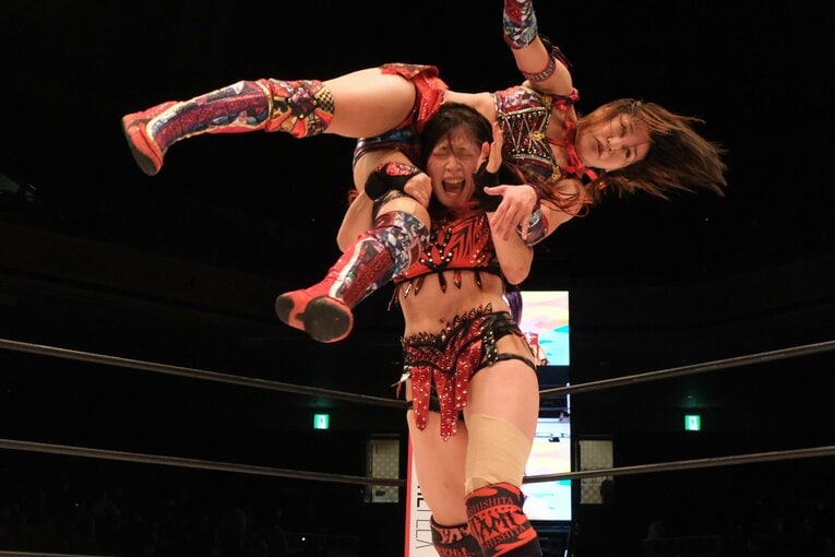 朱里vs林下詩美（2021年12月29日スターダム両国大会）　©Norihiro Hashimoto