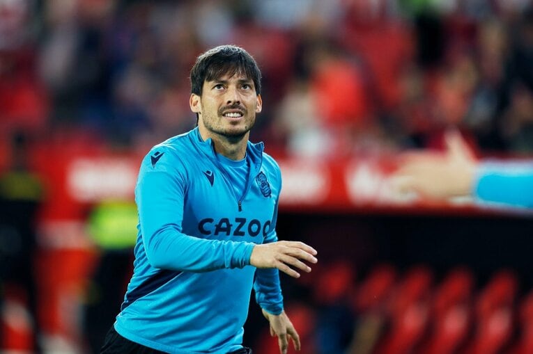 久保建英「脱臼ケガ明け緊急出場」を撮った…W杯へ頼もしい攻撃力と“激論”、気になるのは“ほぼ90分プレー時の疲労感”(5)