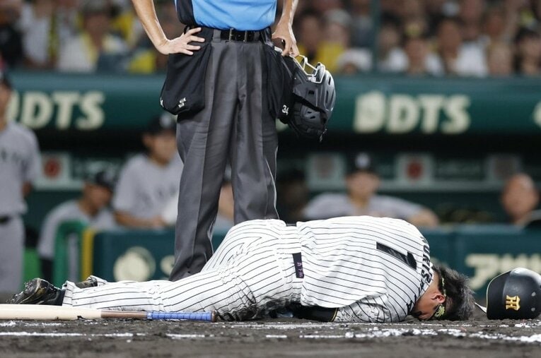 今シーズン、ここまで両リーグ最多死球を受けている森下翔太（阪神） ／ photograph by KYODO
