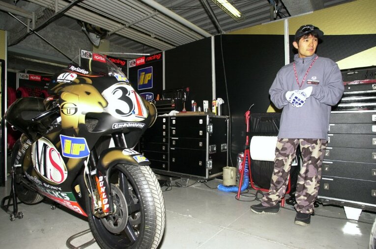 日本人として初めて、海外のファクトリーチームと契約した原田。メーカーの後押しなく、純粋にその速さを買われてのことだった ／ photograph by Satoshi Endo