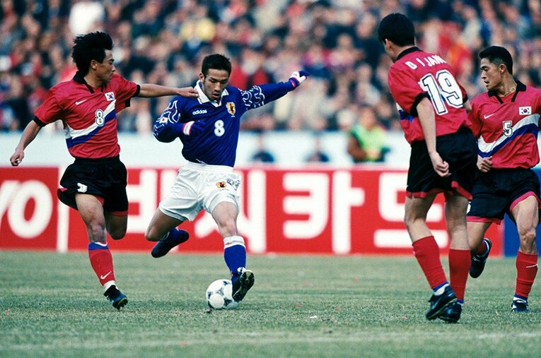 フランスW杯アジア最終予選、韓国戦の中田英 ／ photograph by Naoya Sanuki