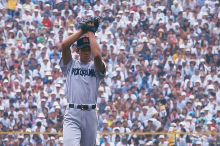 甲子園を席巻した平成の怪物・松坂大輔の豪快なワインドアップ投法。“絶滅危機”の投法が甲子園で見られなくなる日は近い？ ／ photograph by Hideki Sugiyama