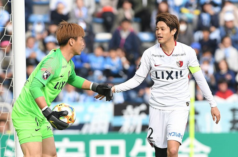 内田篤人もシャルケで飛躍したフットボーラーである。だからこそ若き選手たちの決断を尊重している。 ／ photograph by Getty Images