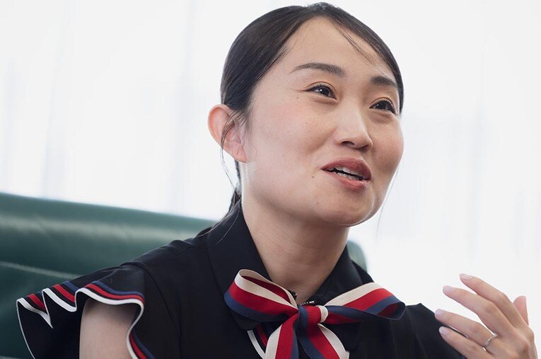 ベストボディ・ジャパン出場でも注目を集めるキンタロー。競技ダンス、ものまね、これまでを振り返ってもらった ／ photograph by Shiro Miyake