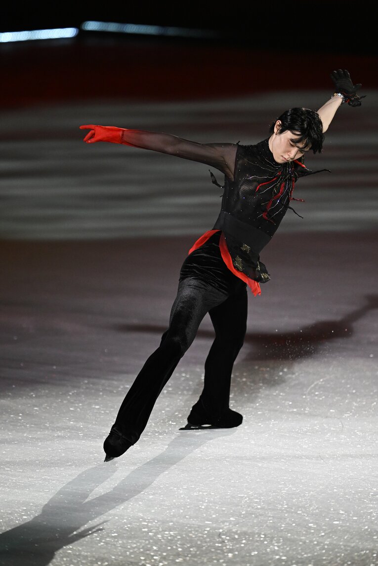 「1番、羽生結弦さん」“企画もプロデュースも出演も”羽生結弦…記者が驚いたプロ初のアイスショーの中身「まさか90分を1人で…」(13)