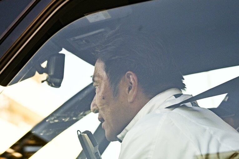 声掛けをする原監督　©JIJI PRESS