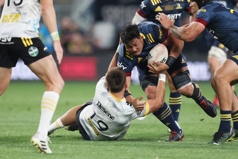 日本ラグビーの投資が実った成長を見せる姫野。世界最高峰で見せるプレーは、ユース年代の選手だけでなく、指導者にも大きな影響を与えるはずだ　©︎AFLO