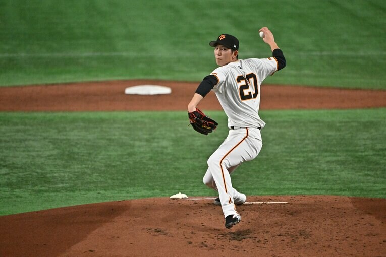 2024年の開幕投手で白星をあげた戸郷　©Hideki Sugiyama