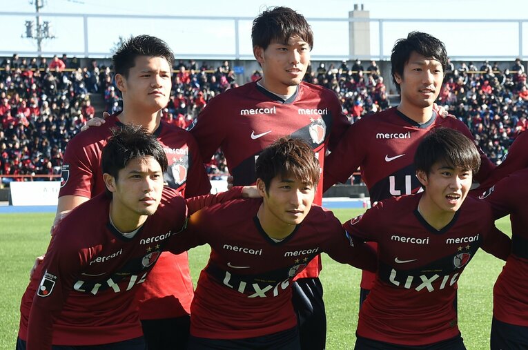 2020年、鹿島時代の内田（左前）と町田（後列中央）　©Takamoto Tokuhara/AFLO