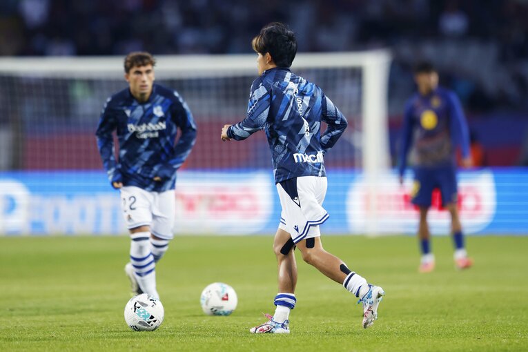 「痛いままやっても…」久保建英が休養決断バルサ戦の事実は“クロスバー直撃”だけでない「ベンチにも姿はなく」「ヤマルも代表戦でケガしたが」(6)