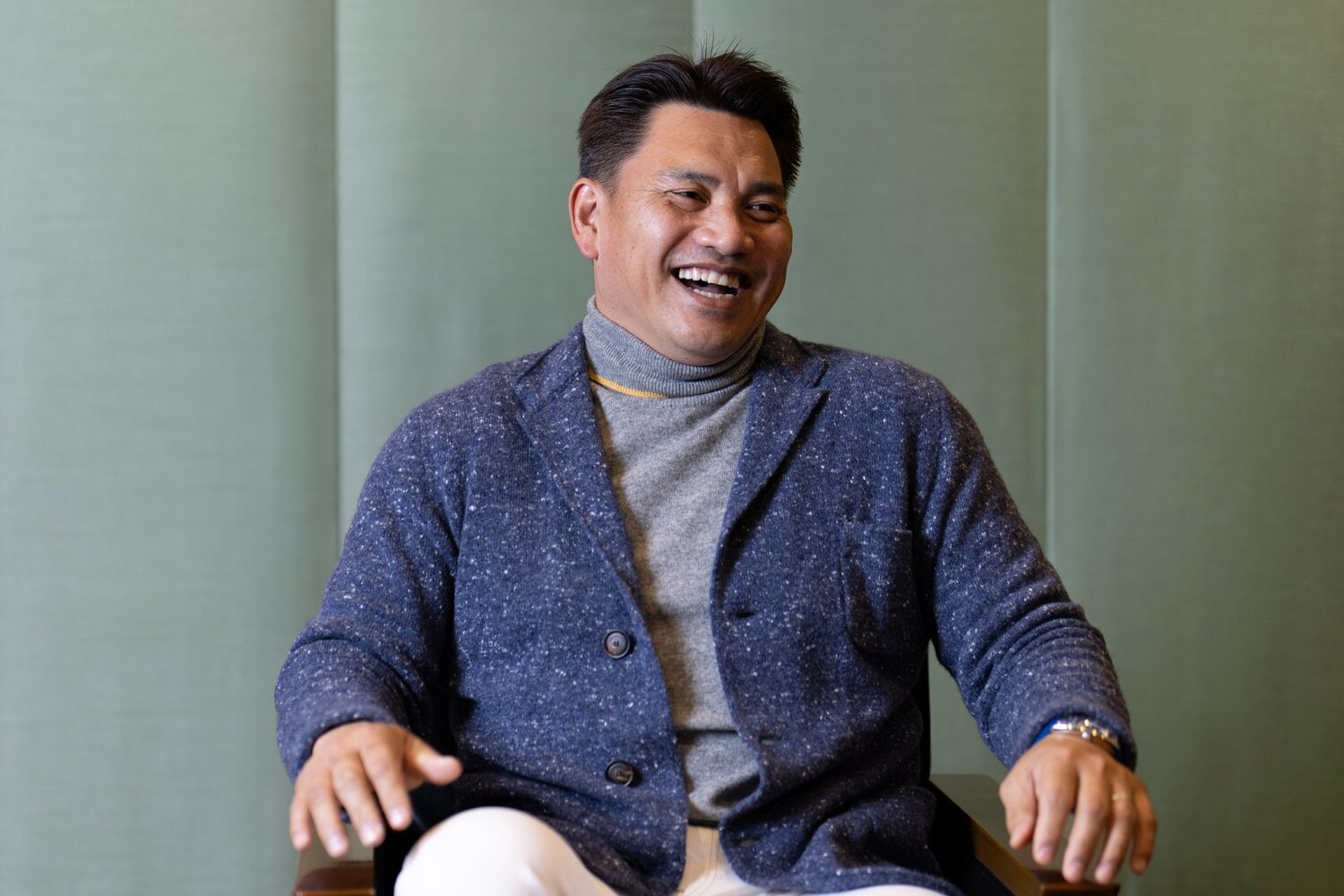 「『プロ野球ニュース』をつける時もあります」　©Tatsuo Harada