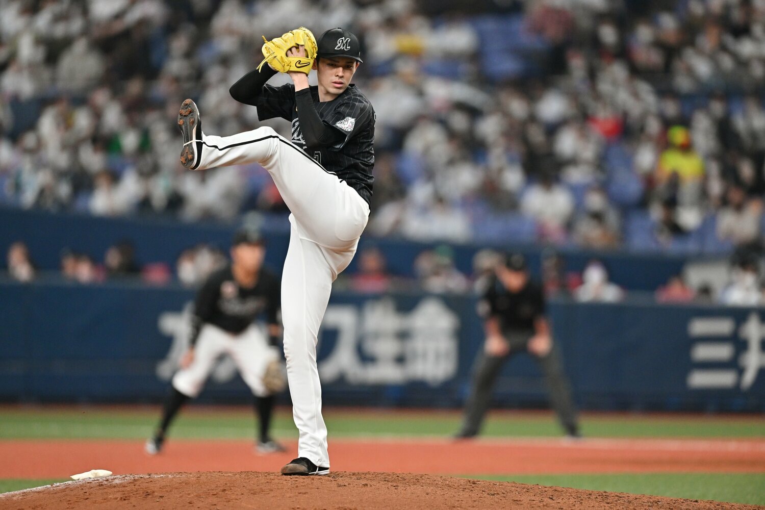 球界のエースのひとりとなった佐々木だが、それを「四球」を足がかりに破った今季の阪神　©︎Hideki Sugiyama