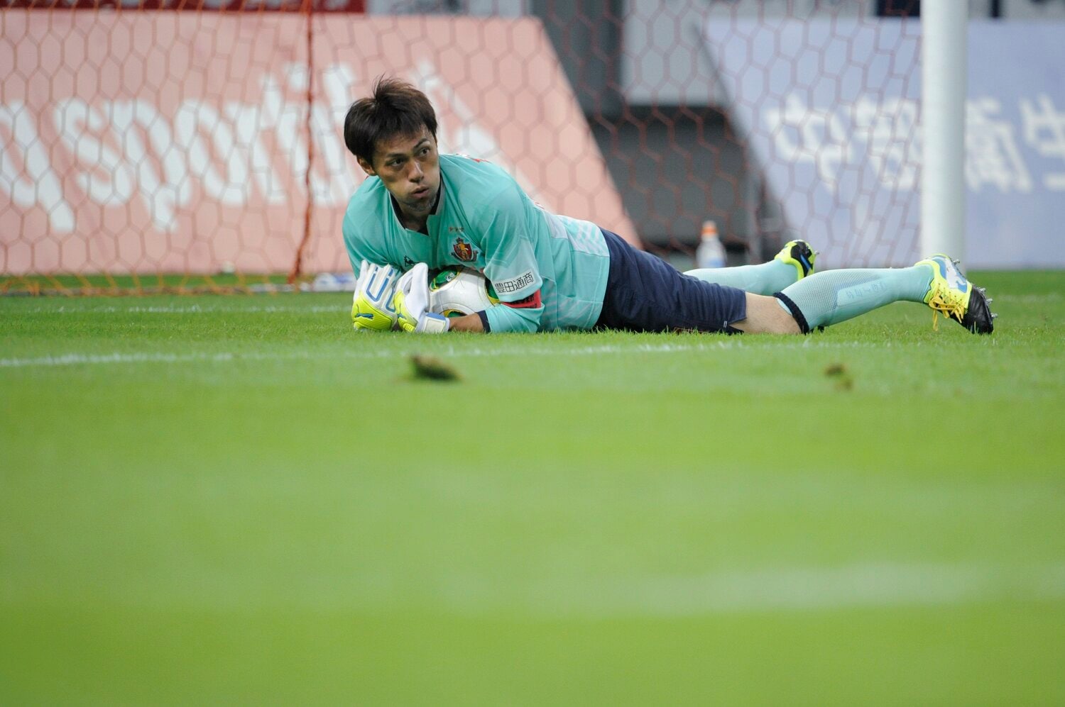 楢崎正剛に聞いてみた 日本人gkには何が足りない W杯の対戦相手は 最高の比較対象 ノイアーやナバスとやれるのはチャンス サッカー日本代表 Number Web ナンバー