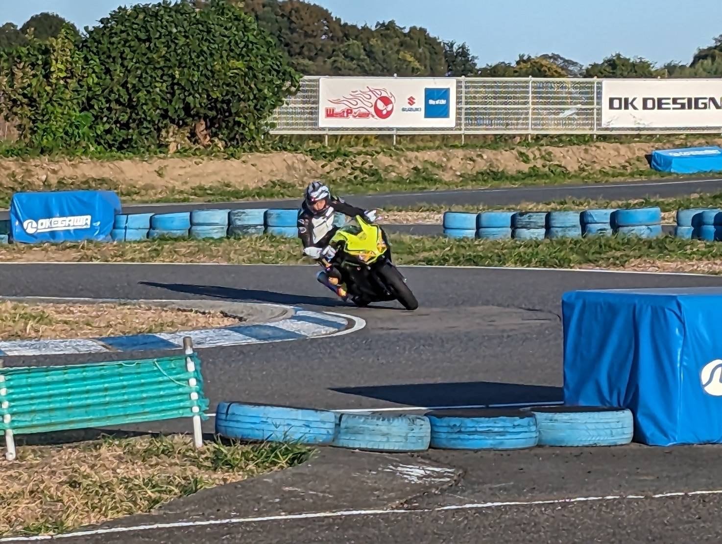 レーサーを目指し、大学を休学して特訓していた（本人提供）