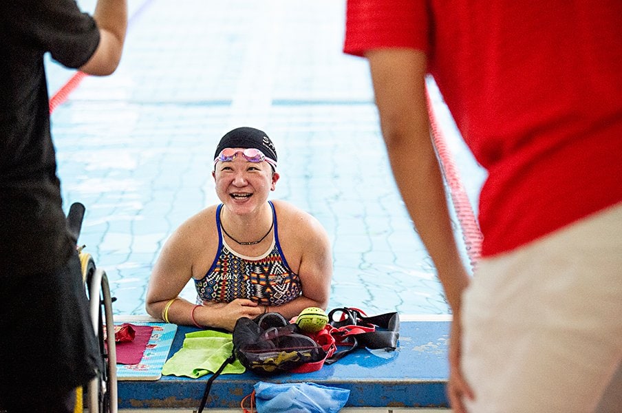 パラ水泳・成田真由美。現役を続ける理由と東京2020への思いを修造に語る。＜Number Web＞ photograph by Yuki Suenaga