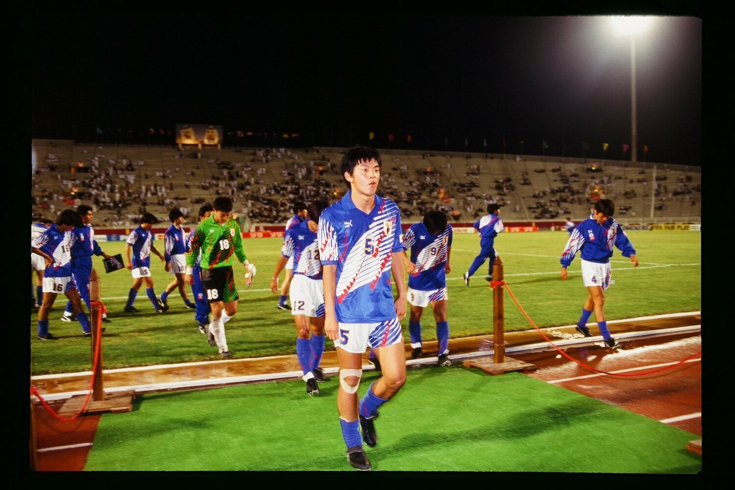 1995年のワールドユース選手権(U-20W杯)に“飛び級”で参戦した松田直樹 ©️J.LEAGUE