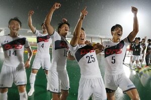 デカくて強い選手が速く走れたら。いわきFCはサッカーの常識を壊すか