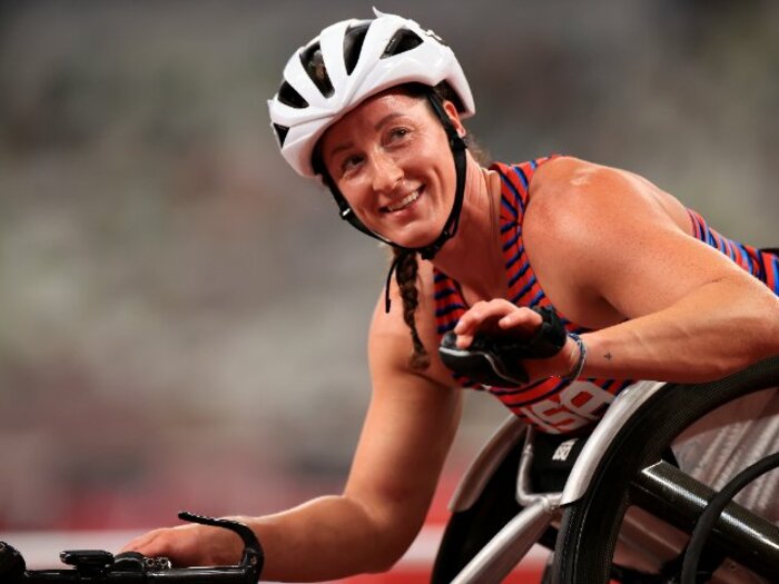 「海外配送ストップでフレームが届かない！」絶体絶命のパラ金メダリストを“米フィギュア代表”が救った話＜Number Web＞ photograph by Getty Images