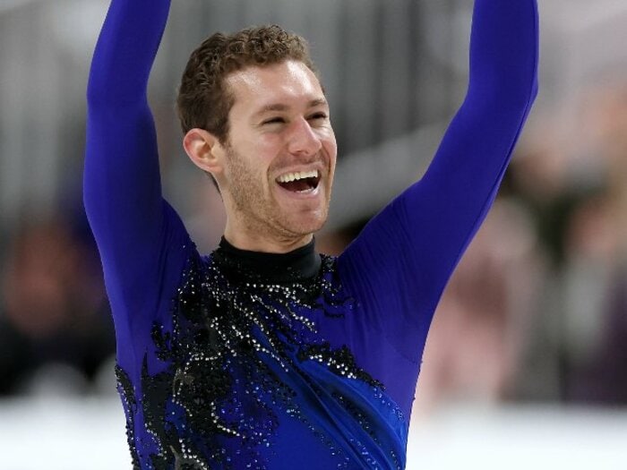 「ユヅの頼みなら無条件でイエス」震災追悼アイスショーも出演予定のジェイソン・ブラウンが“日本の大会”で復帰を決めた日《独占インタビュー》＜Number Web＞ photograph by Getty Images