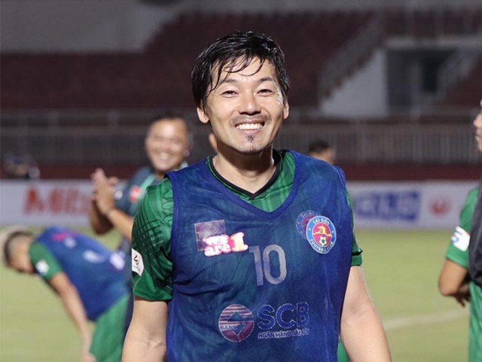 39歳松井大輔が明かす“ベトナム電撃移籍”の真相「先生として、プロとしての振る舞いなどを伝えて欲しいと」＜Number Web＞ photograph by サイゴンFC