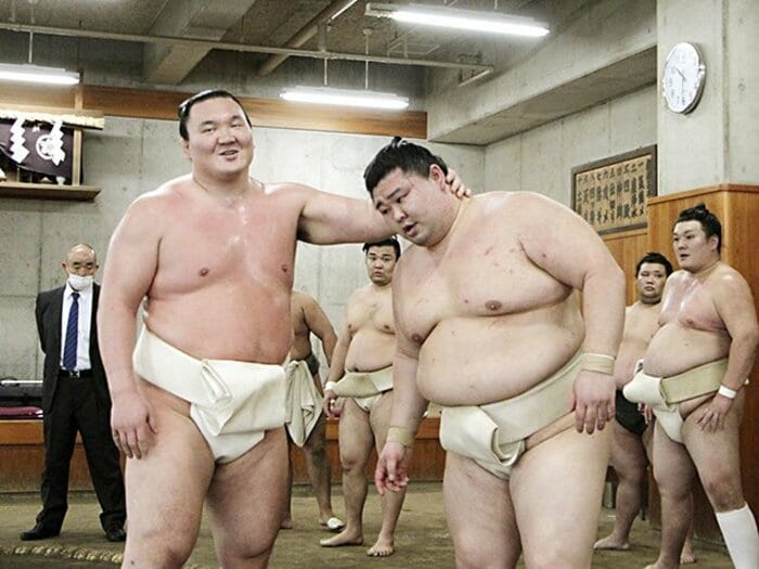 またも白鵬・鶴竜不在の11月場所、やはり“優勝本命”は…　大関・朝乃山＆貴景勝にチャンスはある？＜Number Web＞ photograph by KYODO