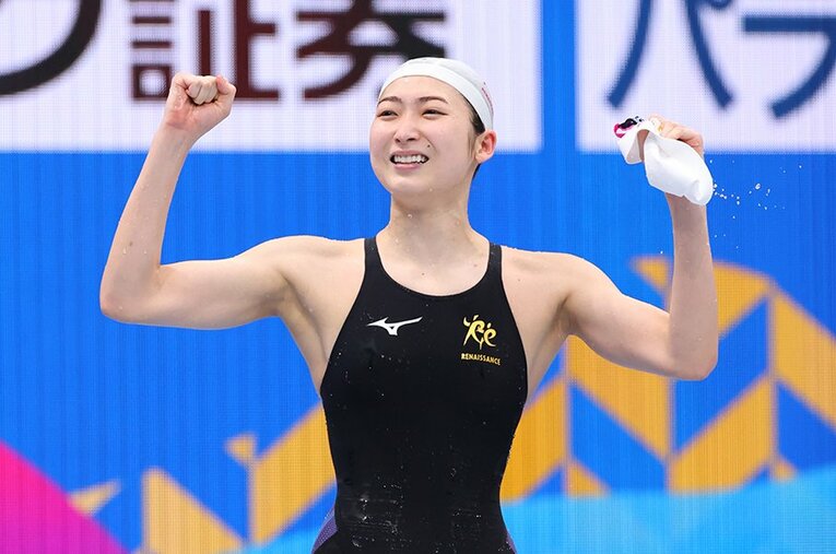 競泳日本選手権、100mバタフライで優勝して涙と笑顔を見せた池江璃花子 ／ photograph by YUTAKA/AFLO SPORTS