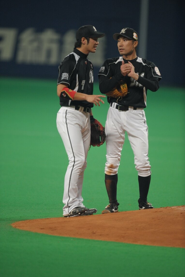 西岡剛、渡辺俊介（2010年日本シリーズ）©︎Naoya Sanuki