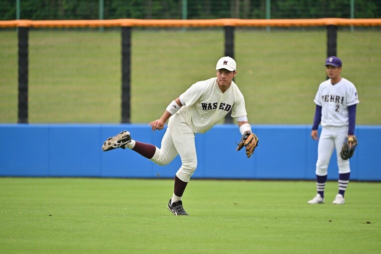 楽天から5位指名を受けたスラッガー・吉納翼。大学ジャパンにも選出され、強肩も武器だ　©Hideki Sugiyama