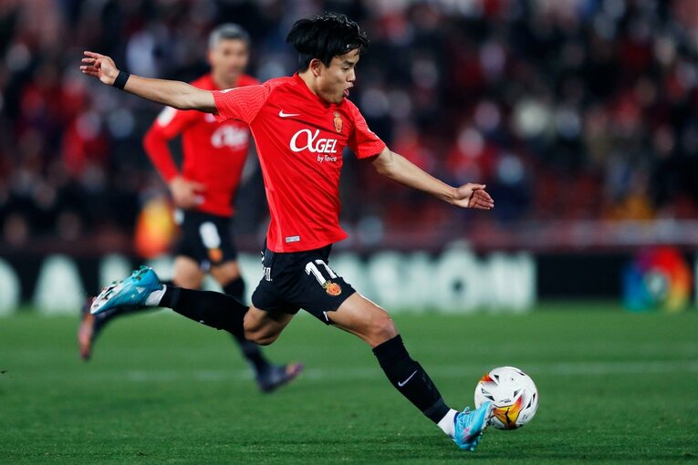 “クボが噛み合わない縦関係”に名手も同情？ 納得できない久保建英の表情、36歳ダビド・シルバの魔術〈撮影者の視点〉(13)