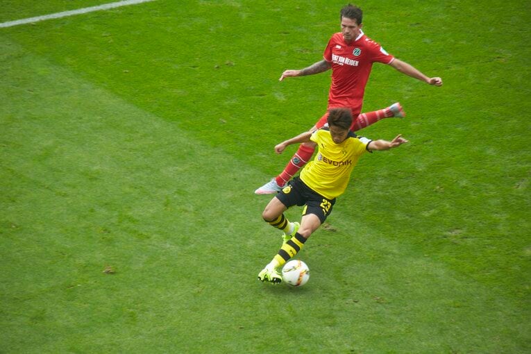 2015-16シーズンの香川　©Sports Graphic Number