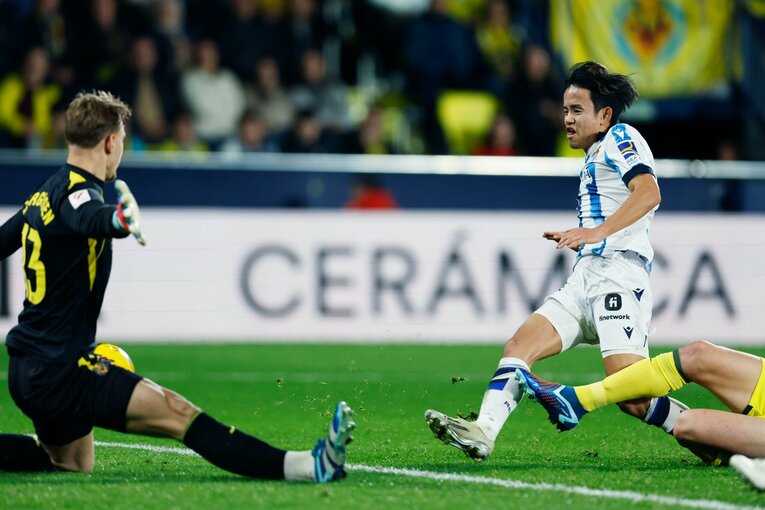 利き足ではない右でフィニッシュ！